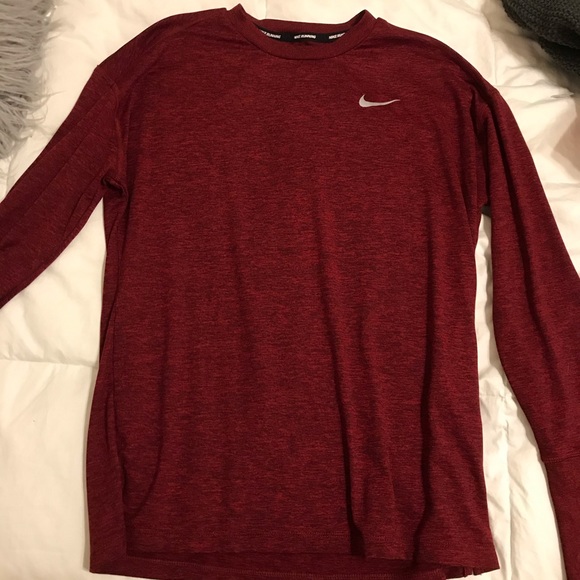 dark red nike shirt